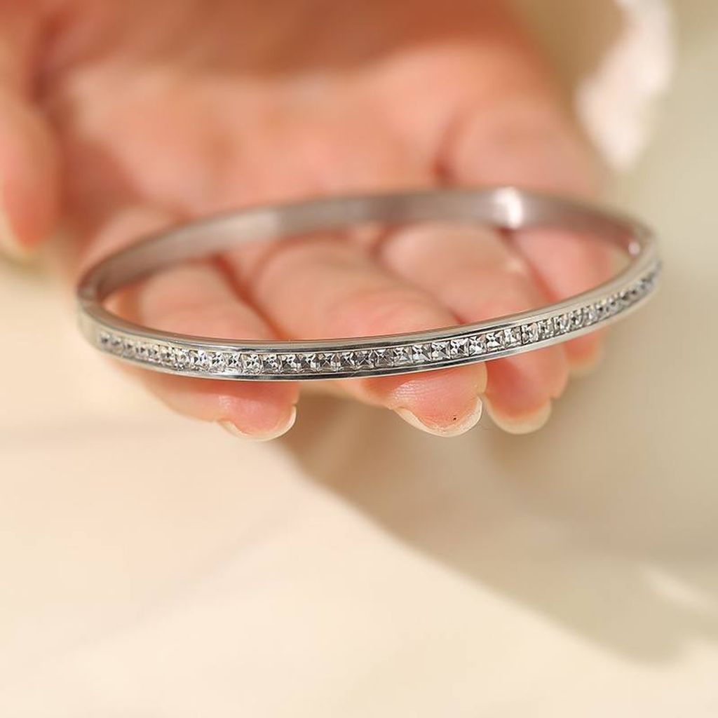 Tove Shine Classic Bangle - Titanium Steel 4