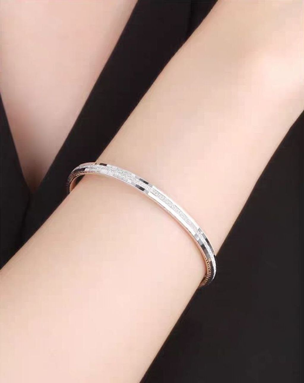 Tove Shine Classic Bangle - Titanium Steel 6