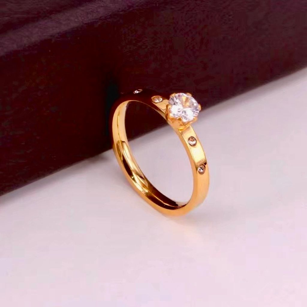 Royalty Gold Stud Ring 7
