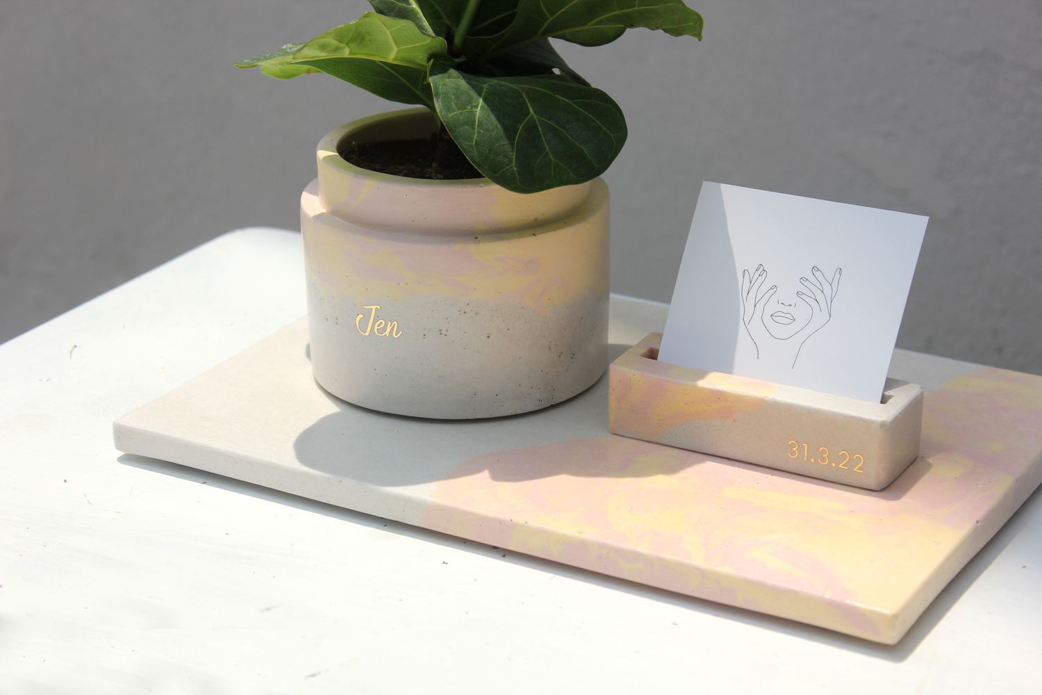 Concrete Dezign | PERSONALIZE GIFTING