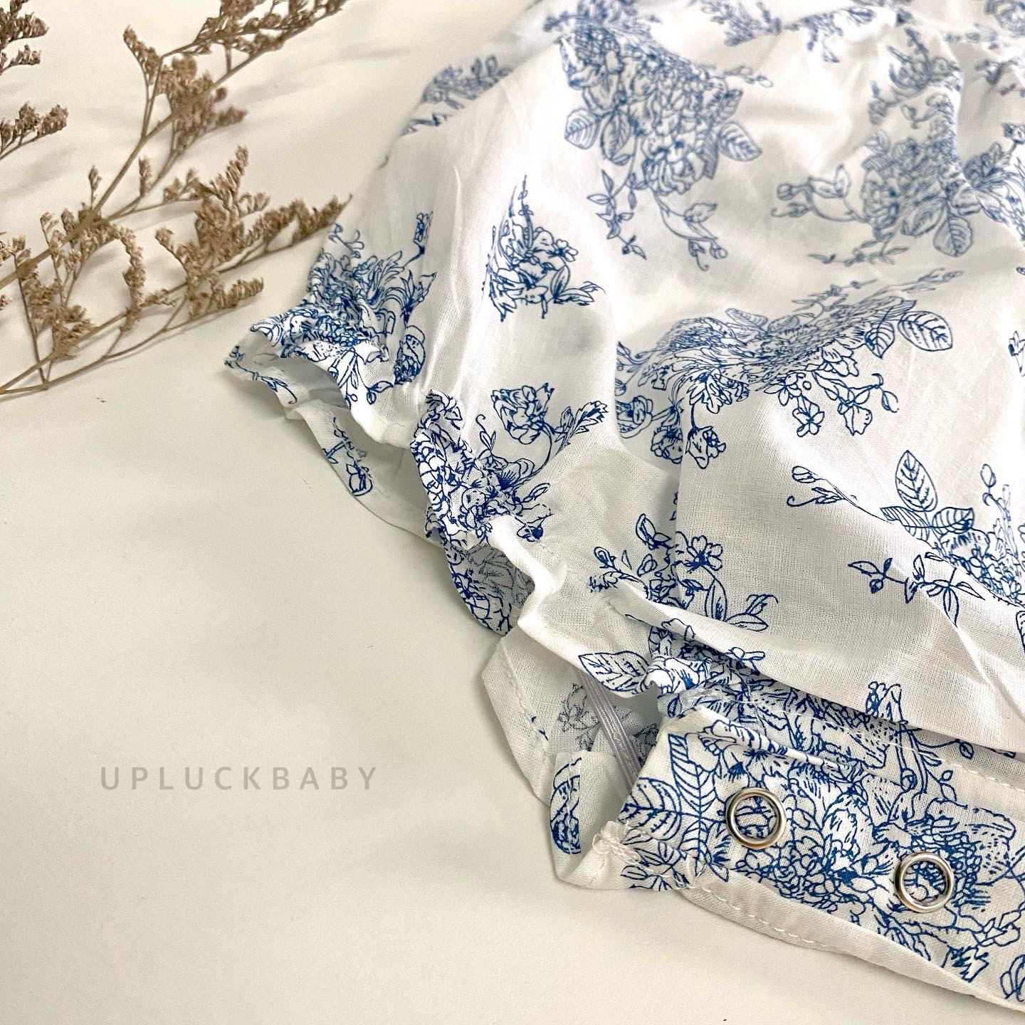 19B974CB-44A2-43B0-9B56-6B1E48EDF2A7