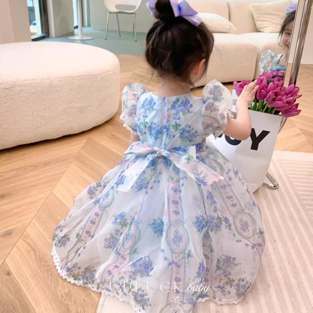 10_20251028_230417_0009