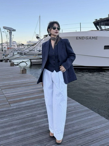 AA40A14E-F539-4246-BE82-42099746C45C_4_5005_c