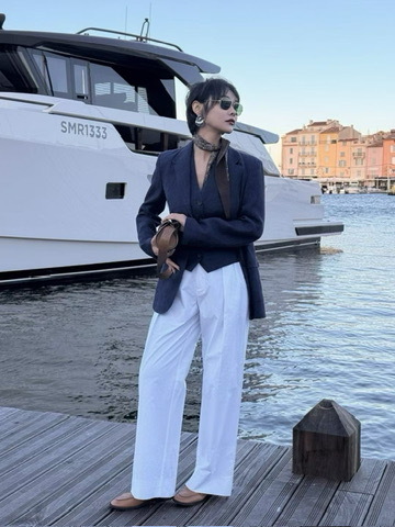 6A3B13C9-CF88-4071-BEED-878ED7F7EA4C_4_5005_c