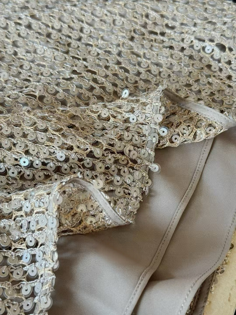 990990B1-1254-405E-A5B1-DEC1E95322F5_1_105_c