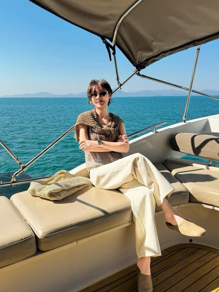 AD1AF578-8440-49F0-862A-1875E7CB5561_1_105_c