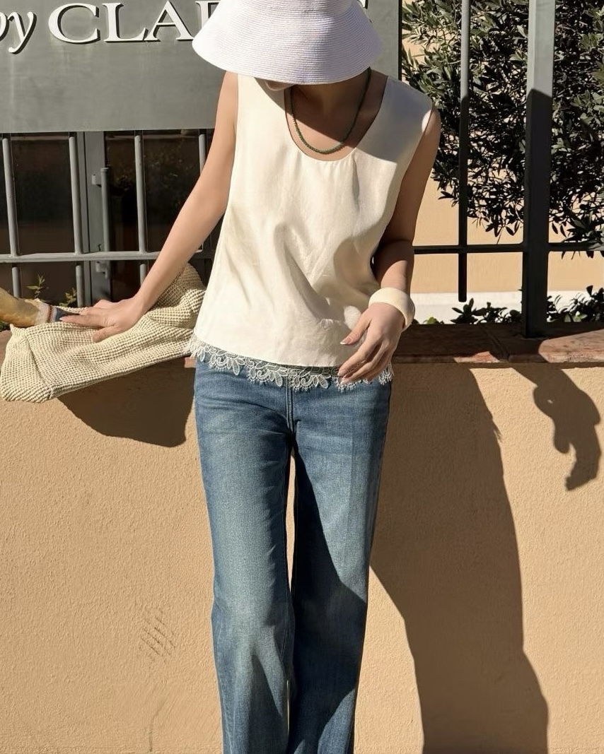 BFCE663F-66E2-4781-81F0-1A65D8E8B103_1_201_a