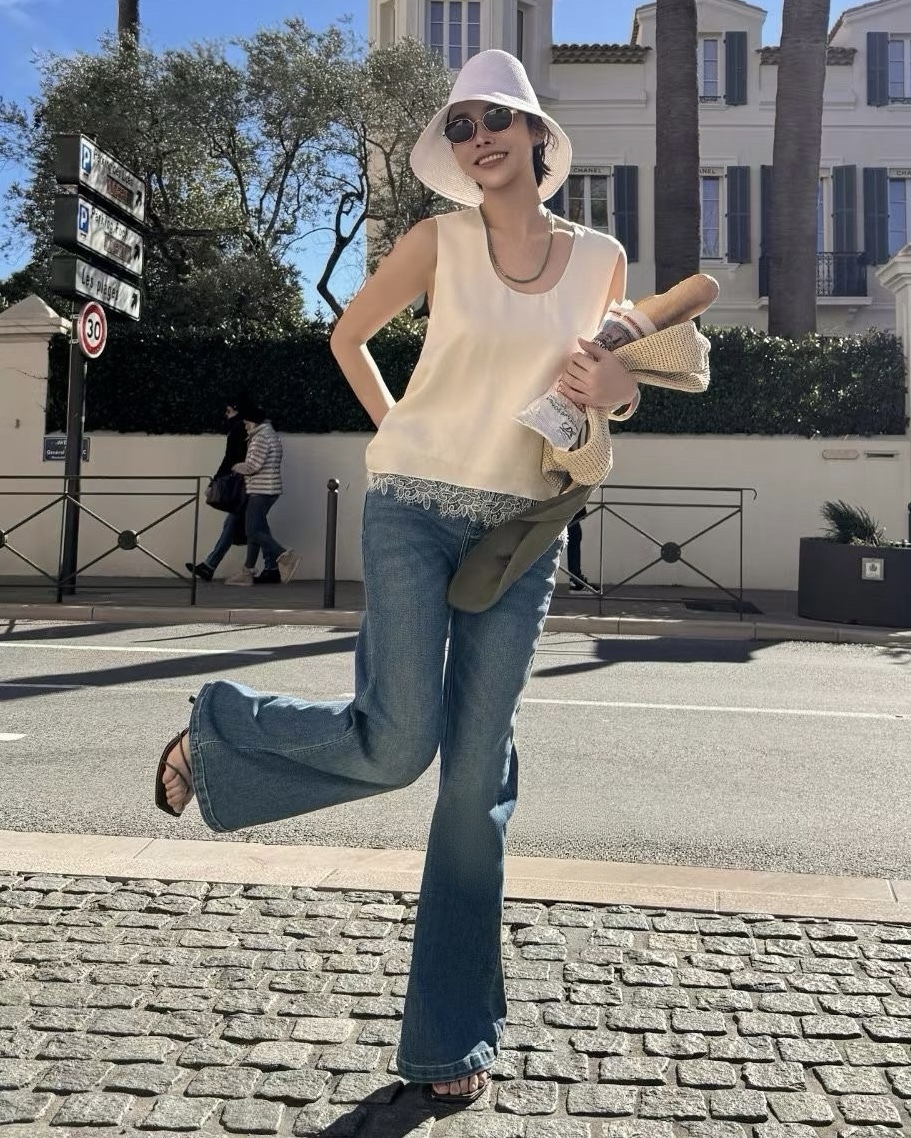 533BC347-5E65-4D88-9FD5-C990DAA49859_1_201_a