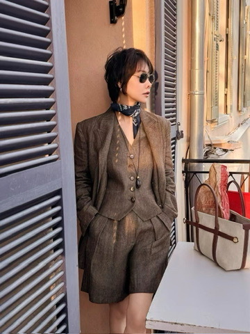 306BE4E8-9FFC-4A29-AAE6-D0B6B9D7FAC9_4_5005_c