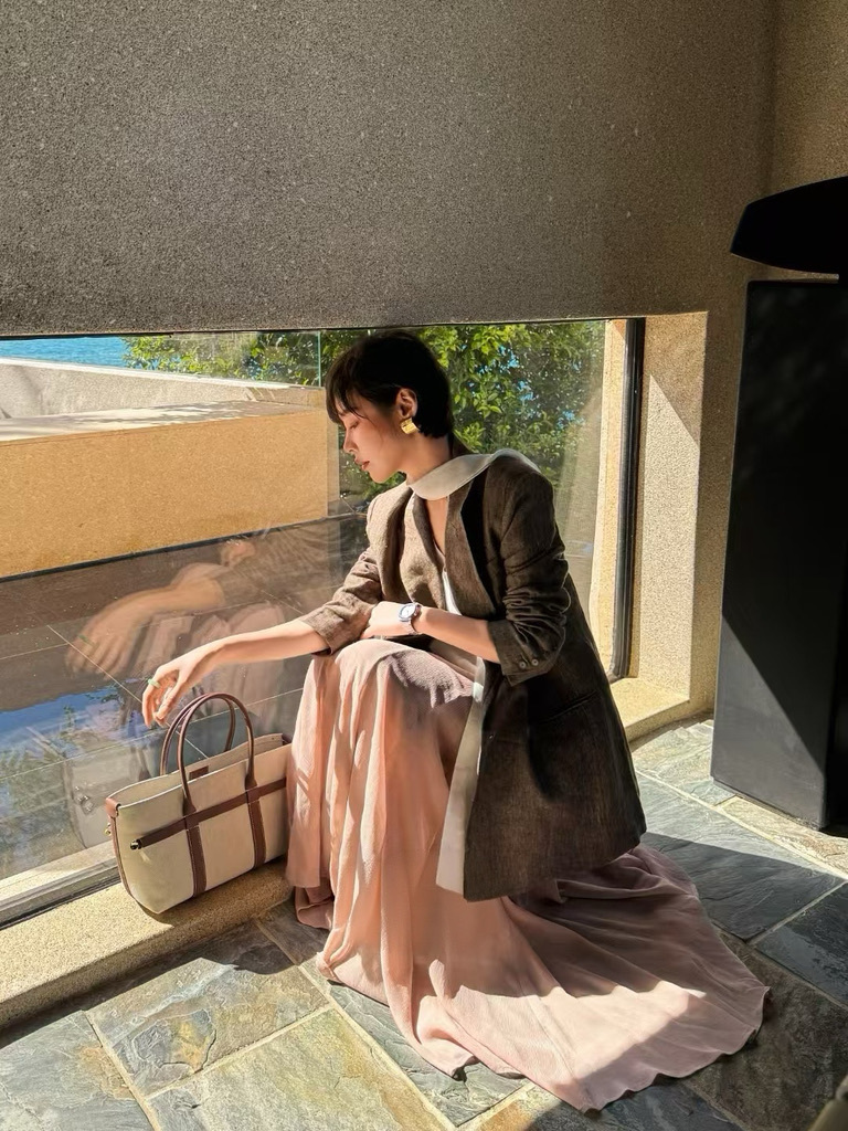 7C2545D0-07A1-44A1-9B30-3FB50A2214B3_1_105_c