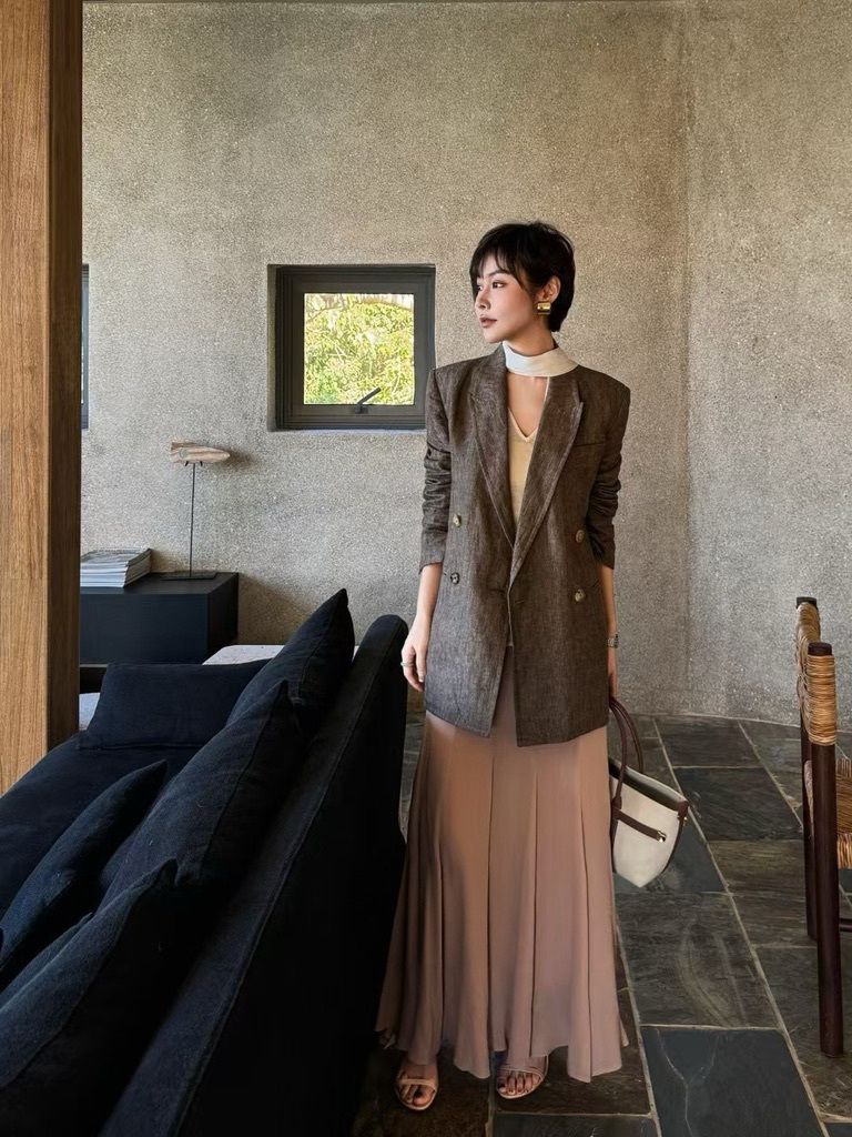 279188D4-05D1-4B9D-BE9B-542DC43006E9_1_105_c