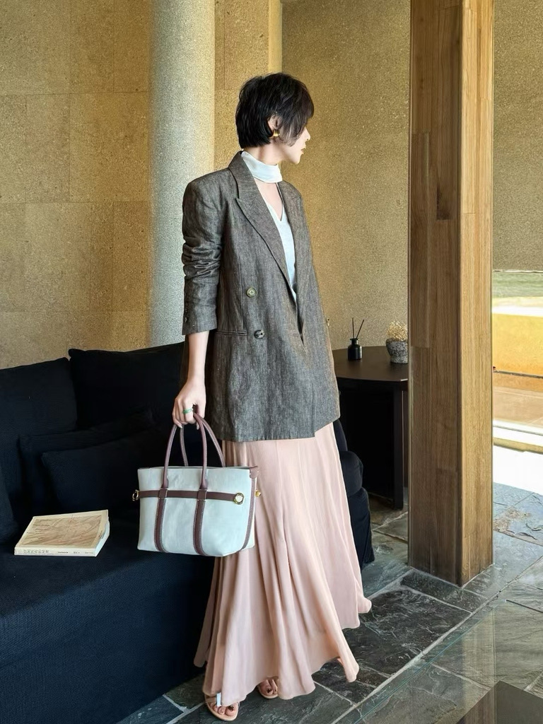 5D69E9D7-A336-4D25-A1AC-1A3FD4DD01F0_1_105_c