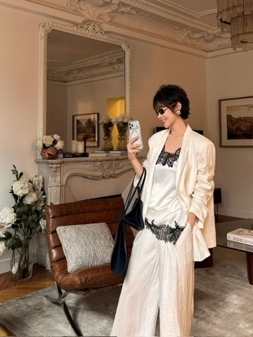 AFA78775-B9CD-4EB4-B7F9-691C52728A00_4_5005_c