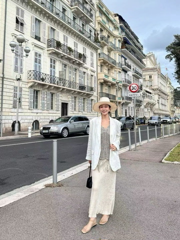 92844E24-8CDF-4DE3-80E3-1A132712517E_4_5005_c