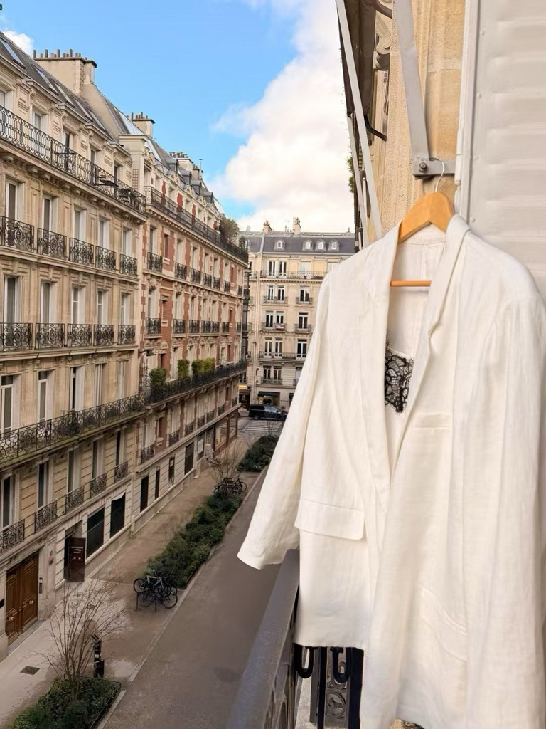 AF910C48-DC77-40BD-94B2-2C0526C3BB03_1_105_c