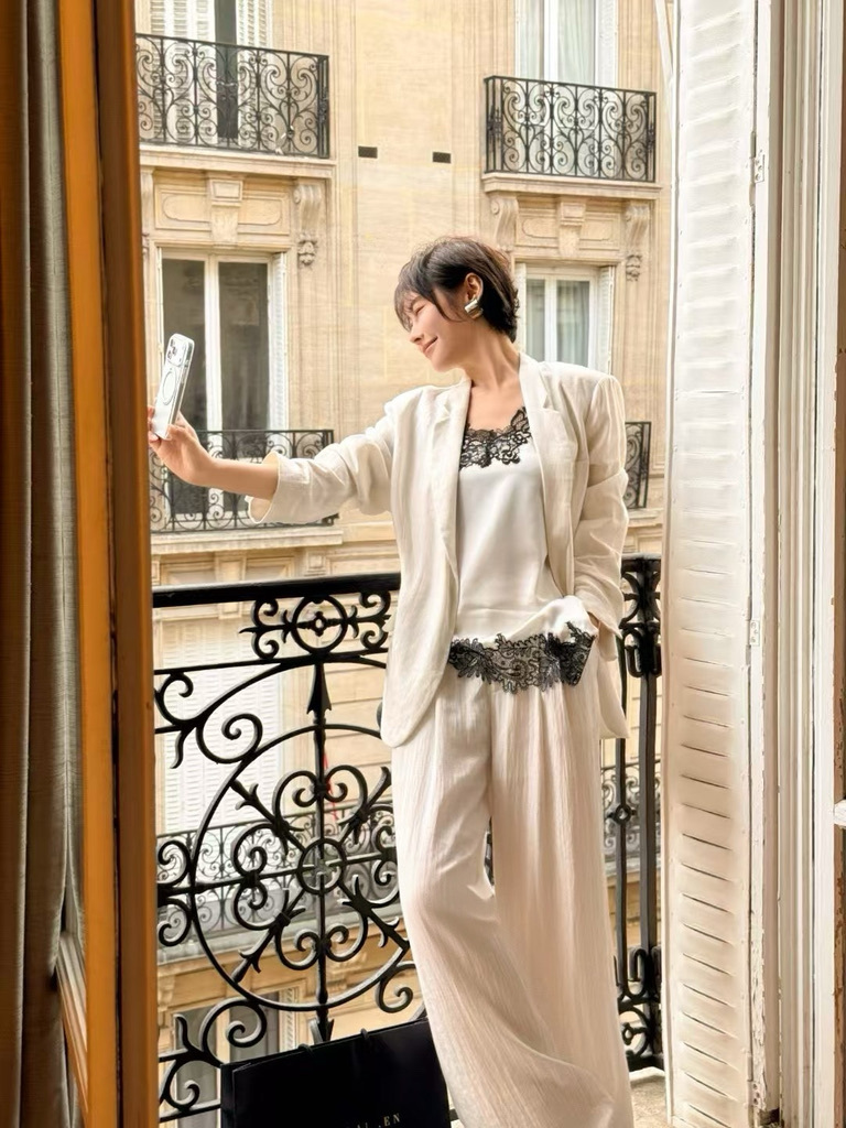 6515E6BA-F11F-47A5-88F6-B2AA73151ADA_1_105_c