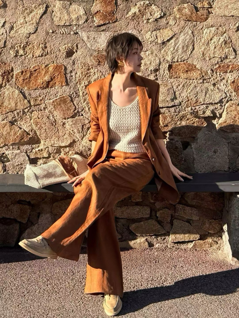 E6A597F3-79DD-4A76-B933-68FB525D953A_1_105_c