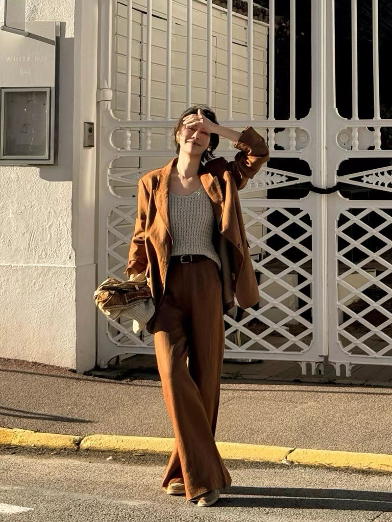 5168D7B7-2B47-48A0-B4A3-53FDAAA0AB6E_1_105_c