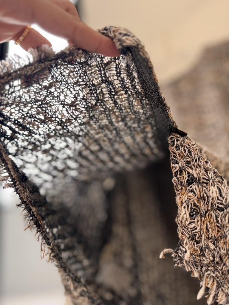 E9884B5B-644A-4D73-963D-C7E221E90311_1_105_c