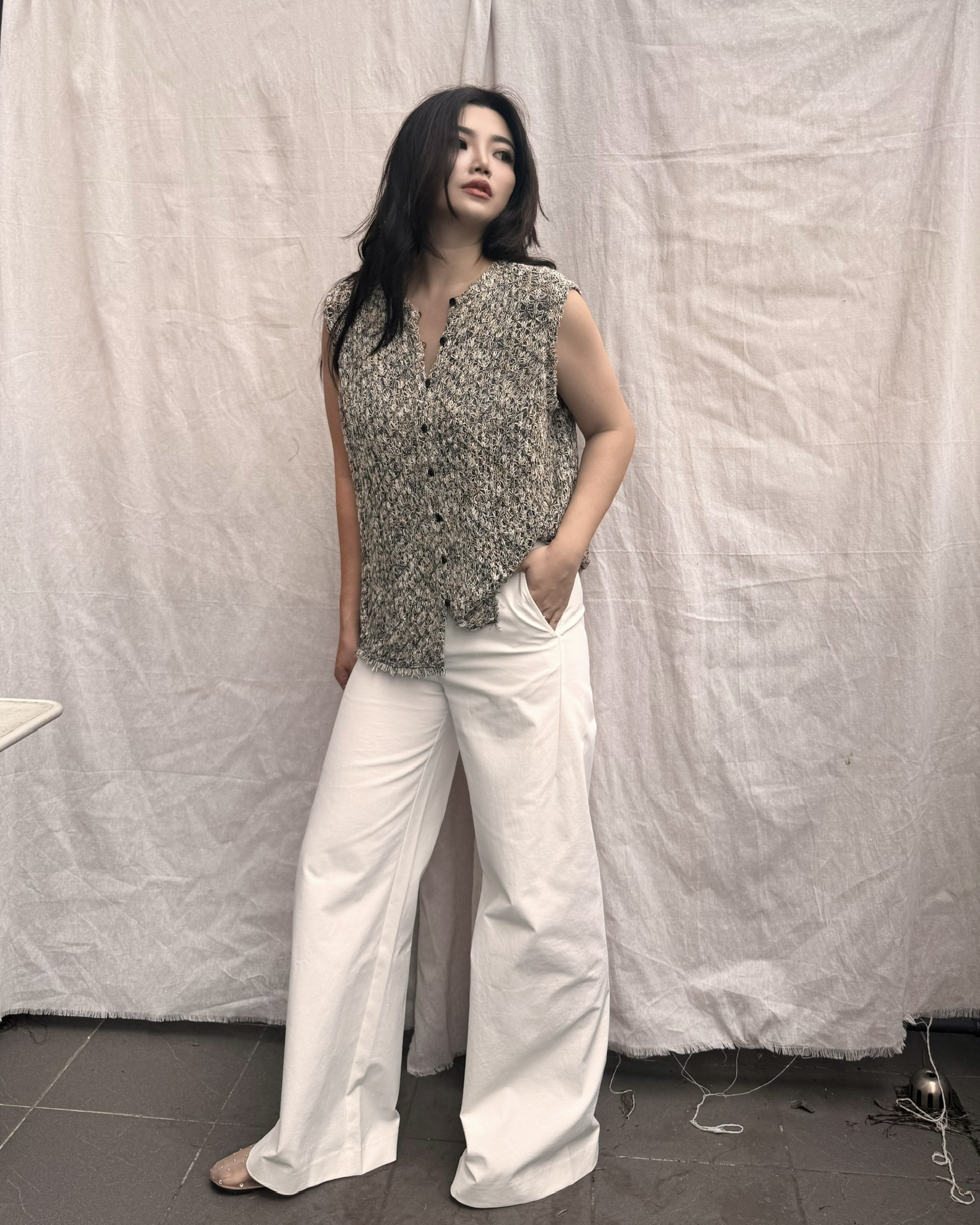 F9212087-2F5D-43C9-B203-45576248D169_1_102_a