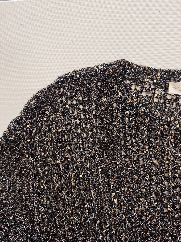 D07FE8DF-4146-41FF-96DE-A606B7C81830_1_105_c 2