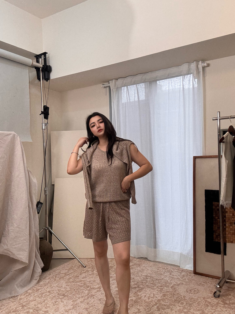 C2CC0B1B-8DE3-4923-A0F0-49DFD4AD720D_1_105_c