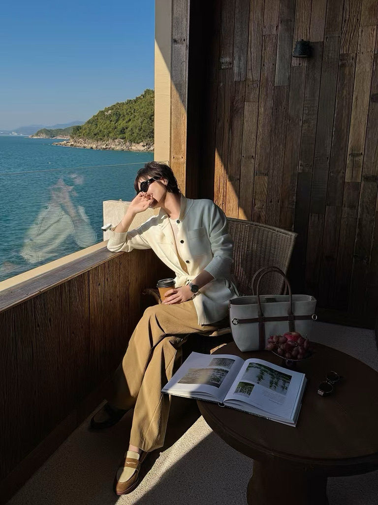 793B0B5B-F618-4C0F-9397-C3A3F1964668_1_105_c