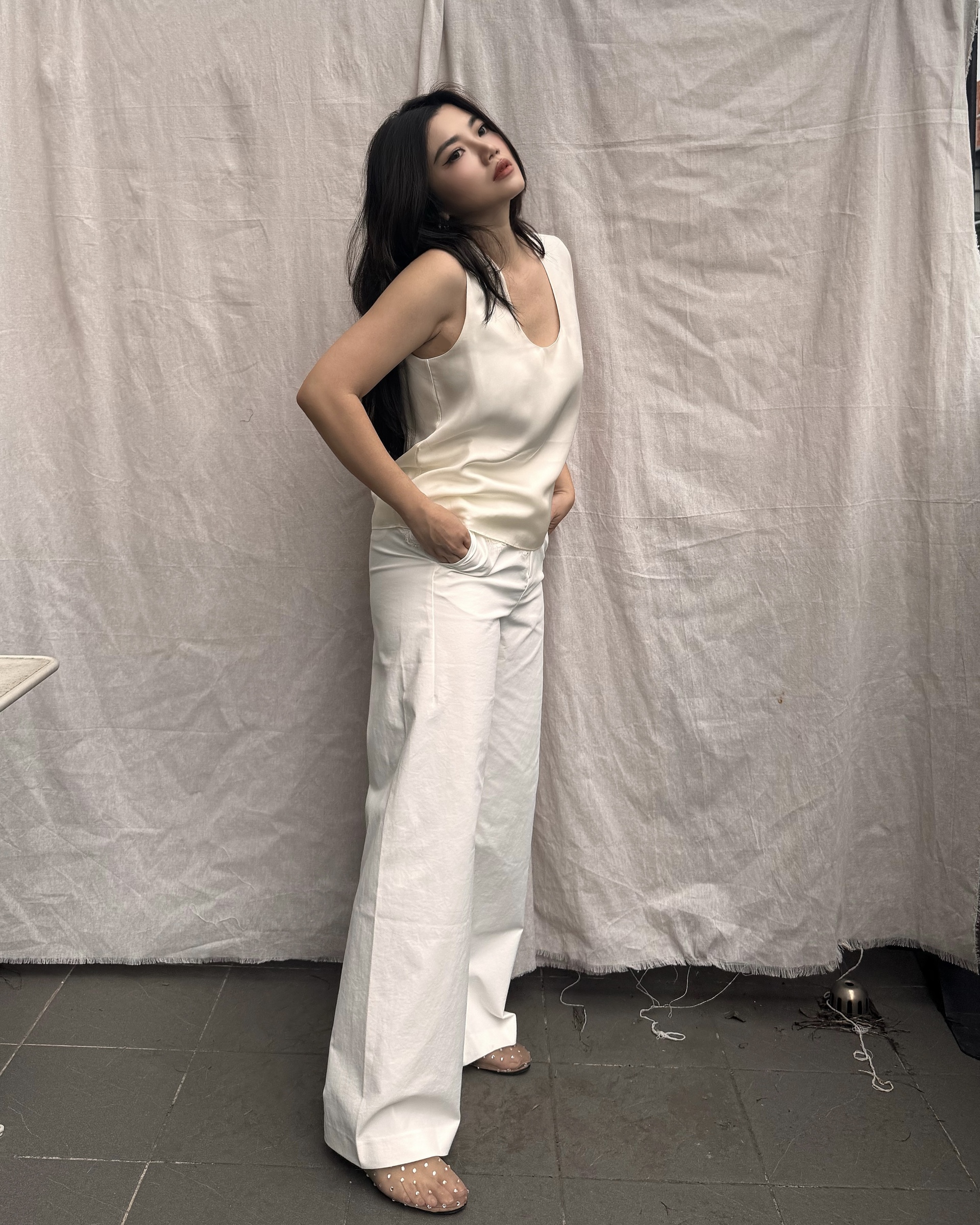 BBC459AC-F633-4B11-8354-738A38782DA4_1_201_a