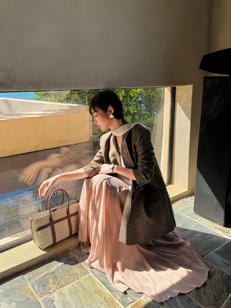 830777EB-D359-4327-A72F-0DDF18CE7A52_1_105_c