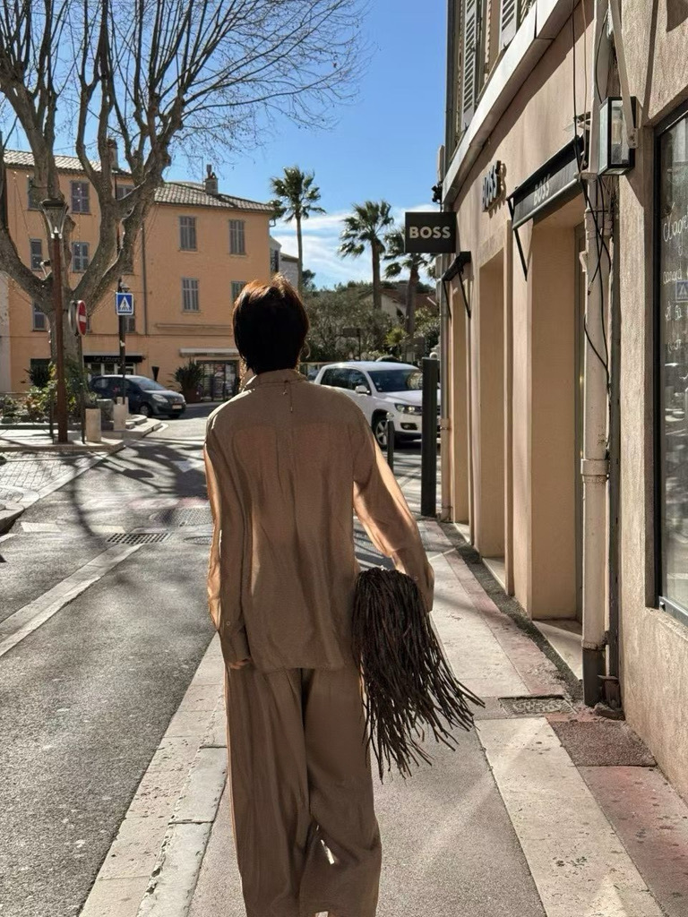 3CA551E4-D8AA-4FB5-B878-58A5D478F2FE_1_105_c