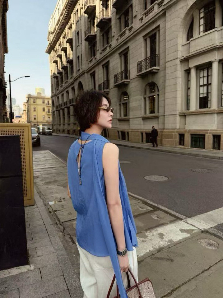 BDD81CA4-E75A-4A42-B06A-1EFF11E4D8D1