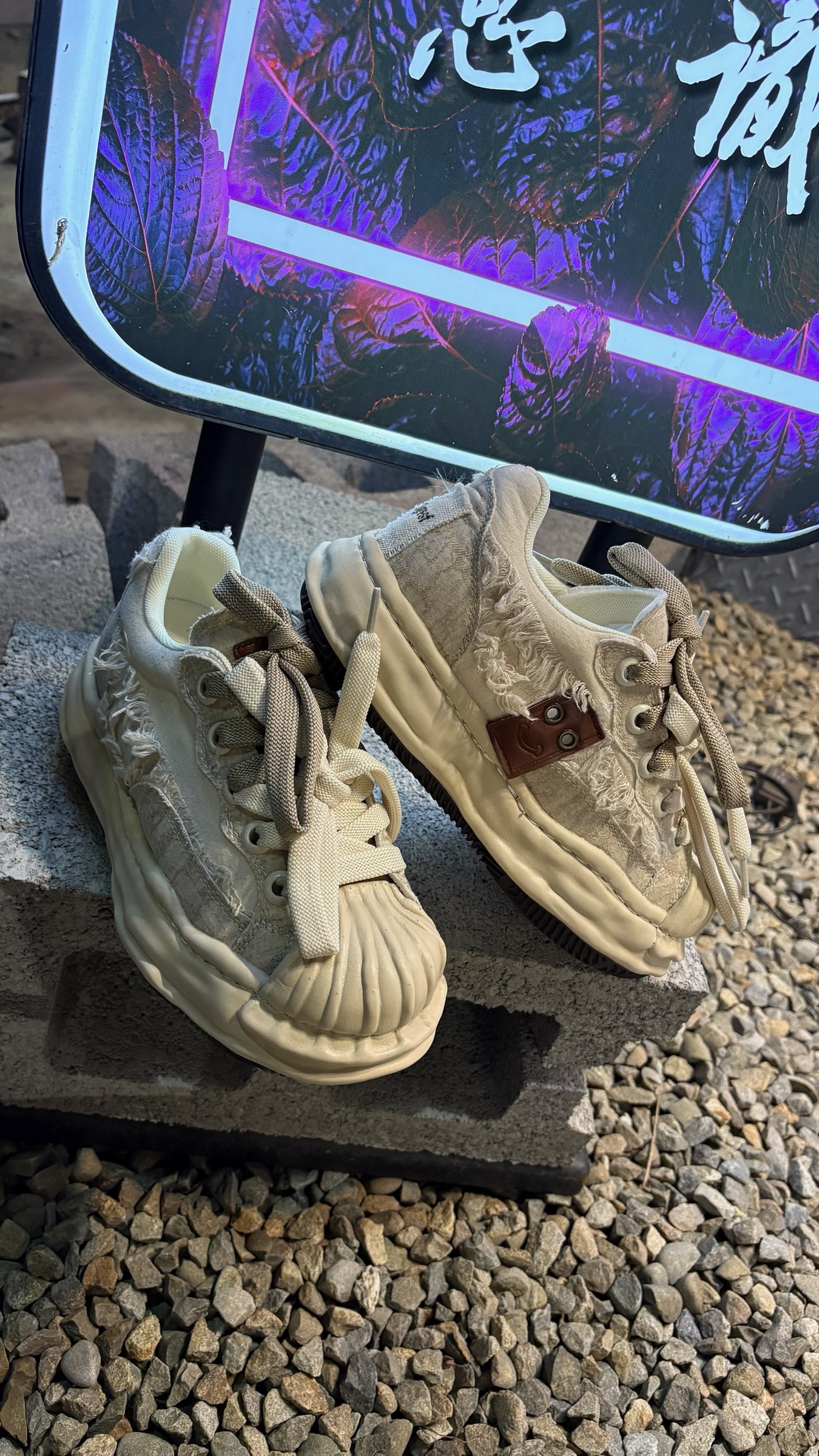 0F54644E-2643-4869-A7C9-8EFDFDCBCA1E