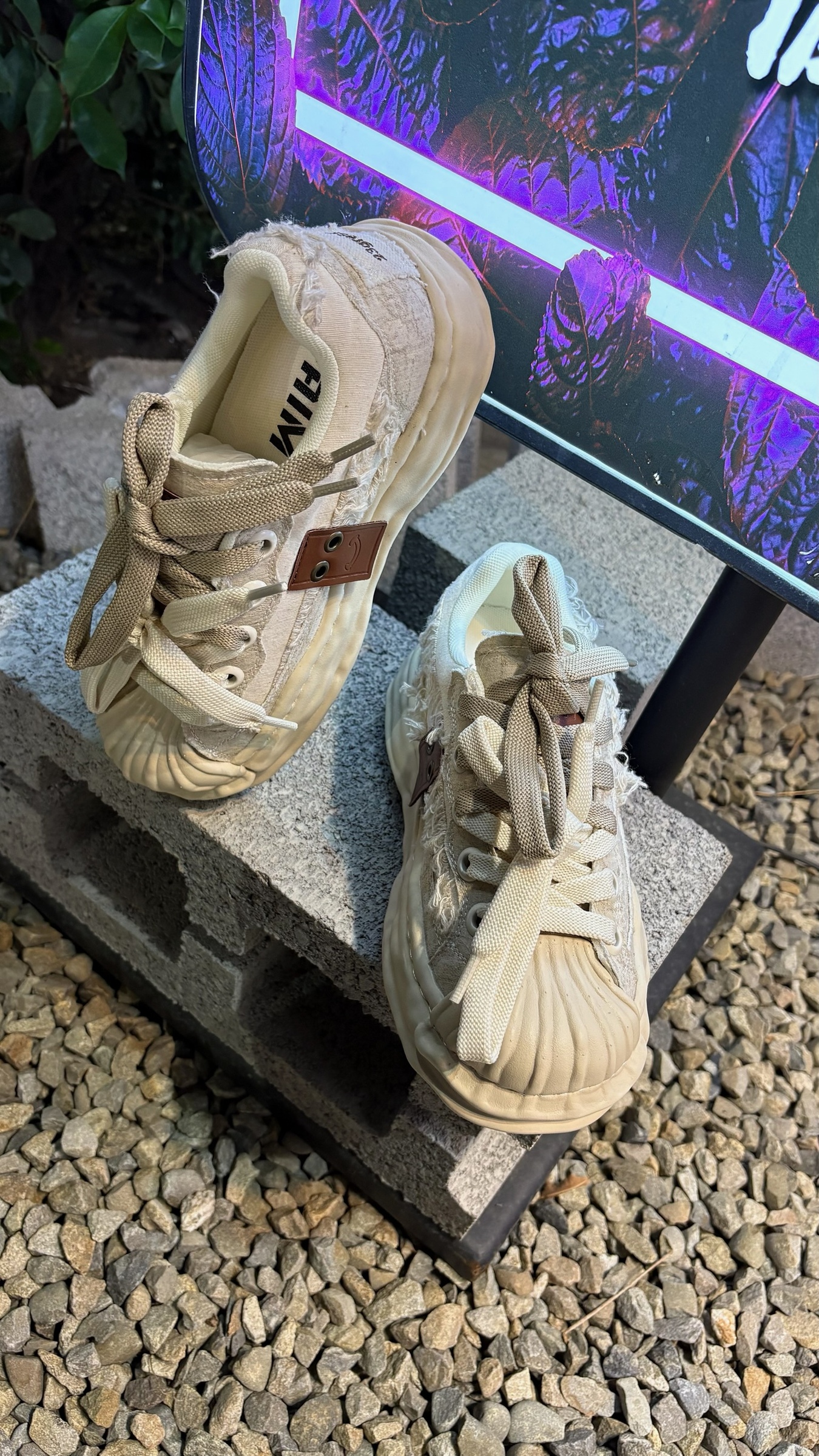 FDF319AA-C462-4723-8250-16A24C063FA8