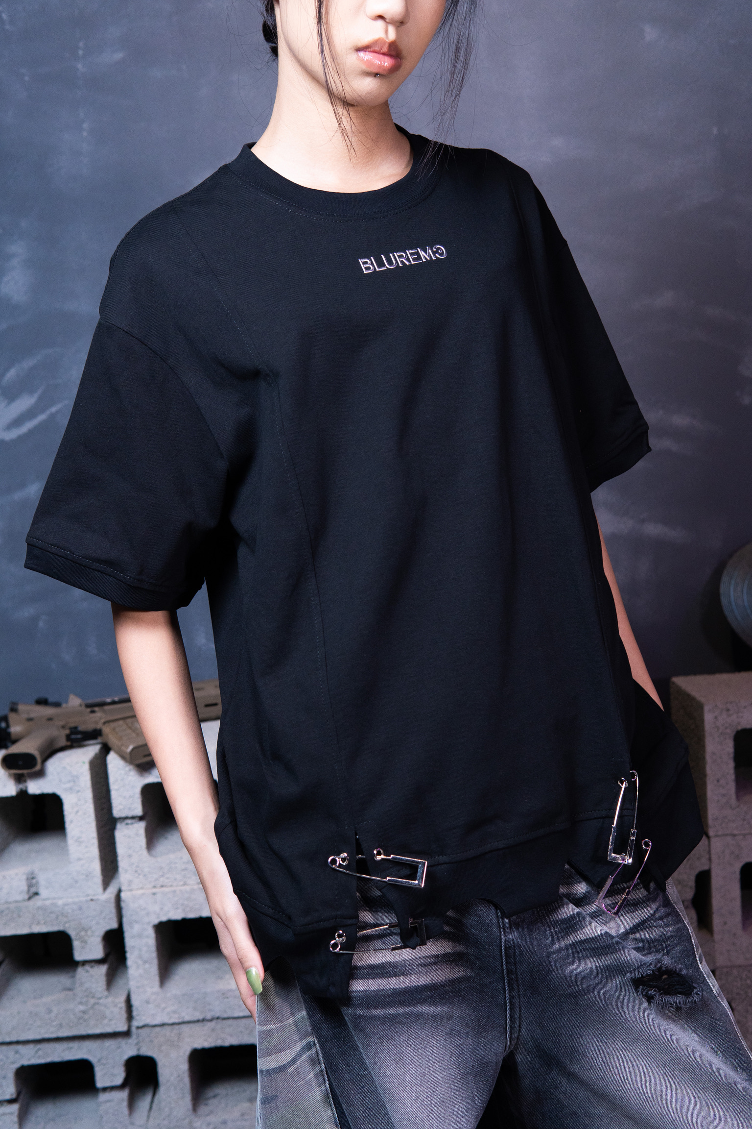 FBE51901-1A94-44B3-8A5B-92B7C75E5464