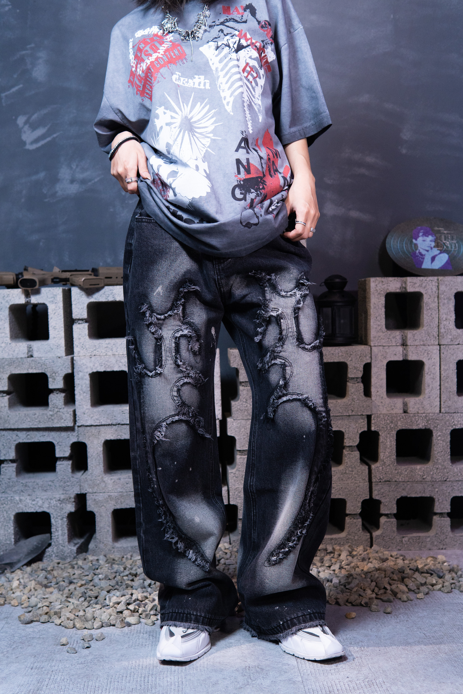 1728E667-9415-4F84-A26C-0AFCF0010111