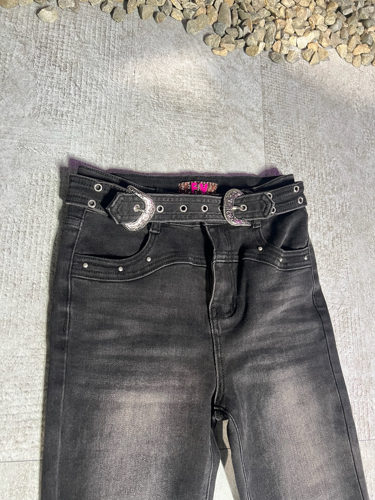 6025EDDC-9AFD-423B-BD76-5F85DEA2D34F