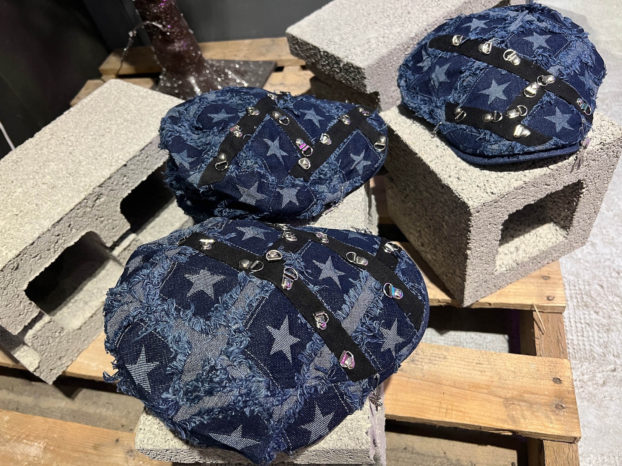 D98E29B7-3692-4A59-BE31-85632EA68E04