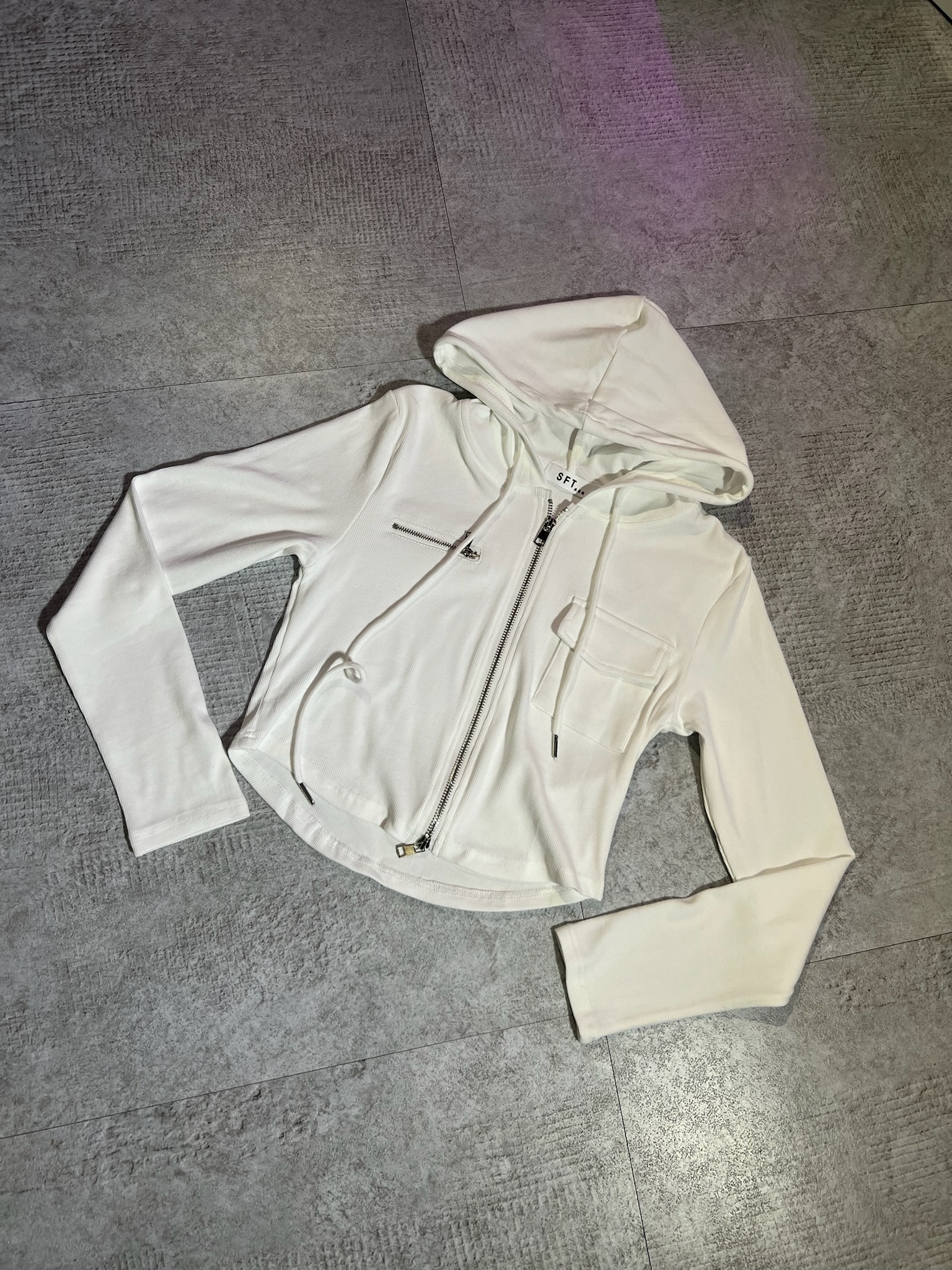 A4487F8D-F41D-45BA-B0F7-D6C5FC29044D