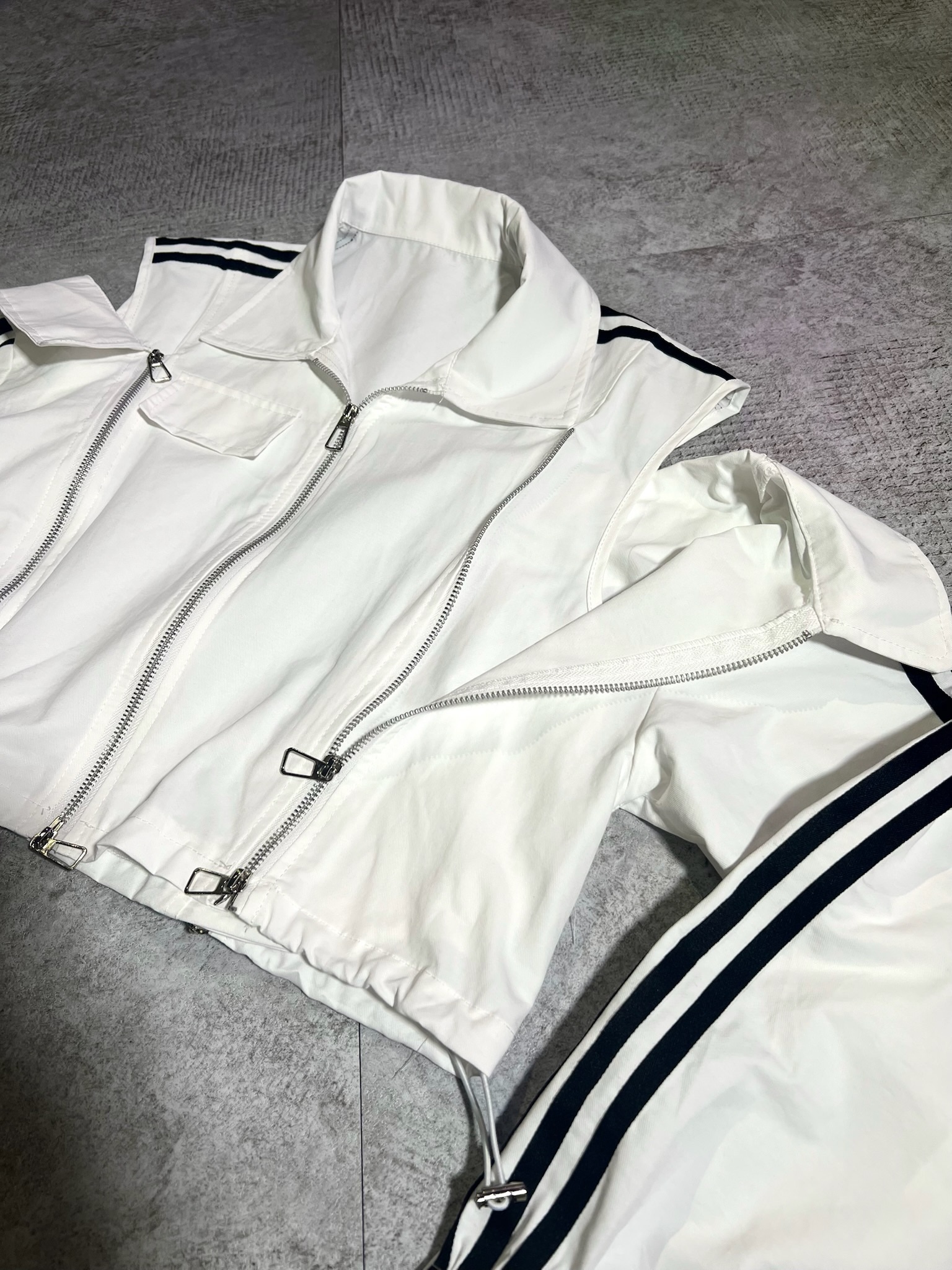 AA7E807A-0470-496F-9F20-1FD8EEC2BE5F