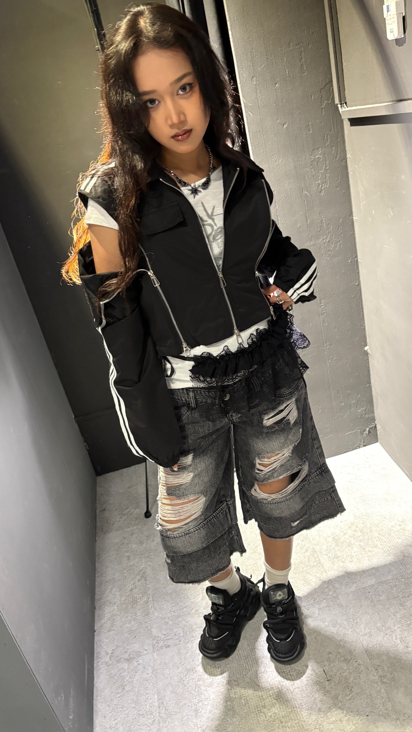 28091EF6-D833-46FC-8F44-C8553D280094