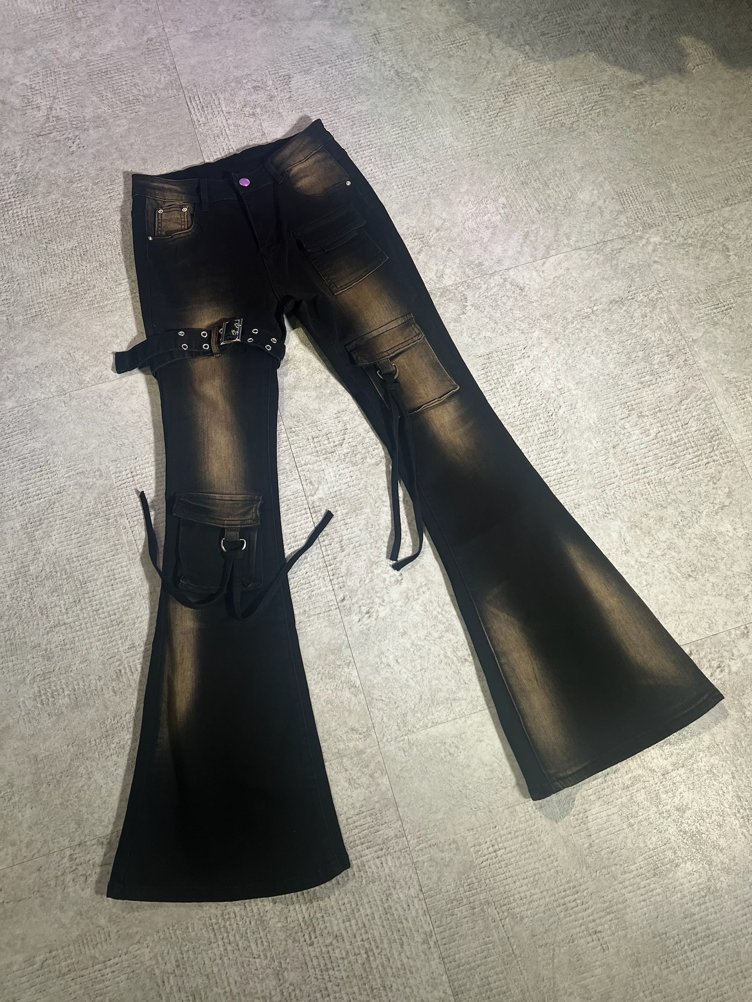 C5B3AFC3-C042-49F5-B2D4-33D223946580