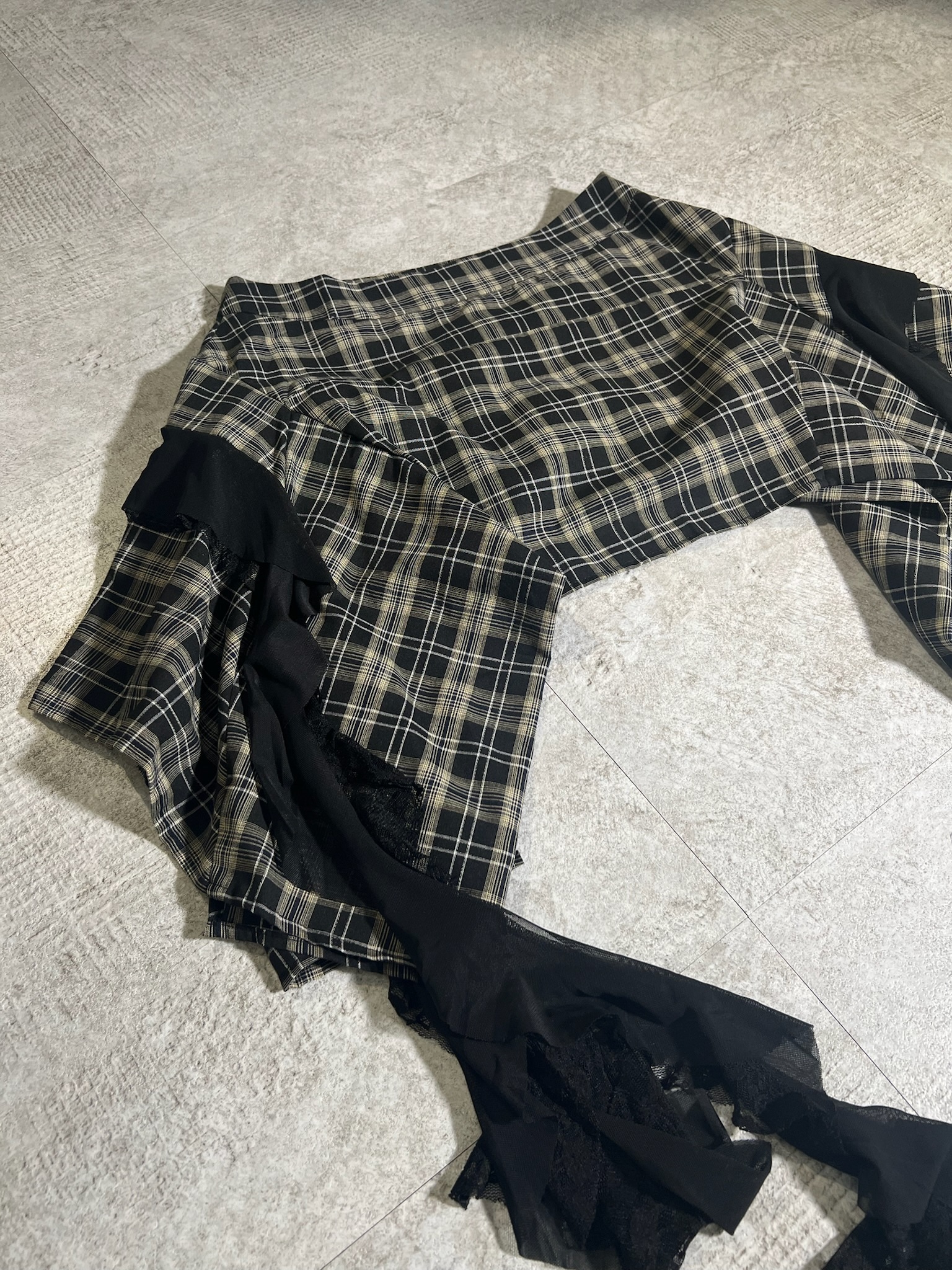 D8D9BC0A-717F-476C-AF5A-291A52567EB3