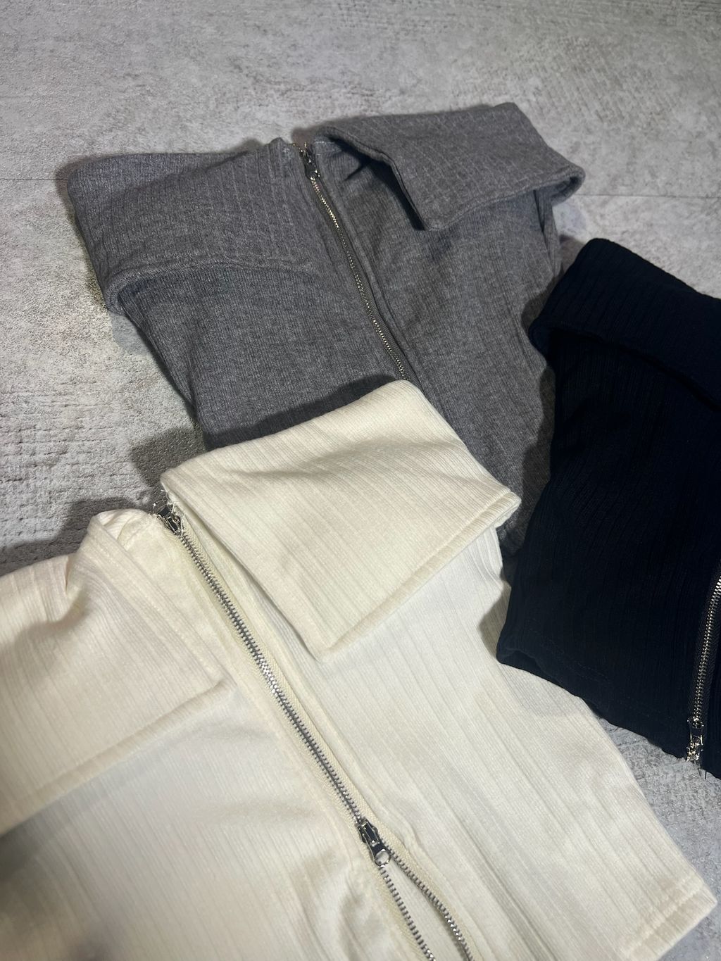 823A1A37-F5D4-4216-A43B-42A28D7F9DC3