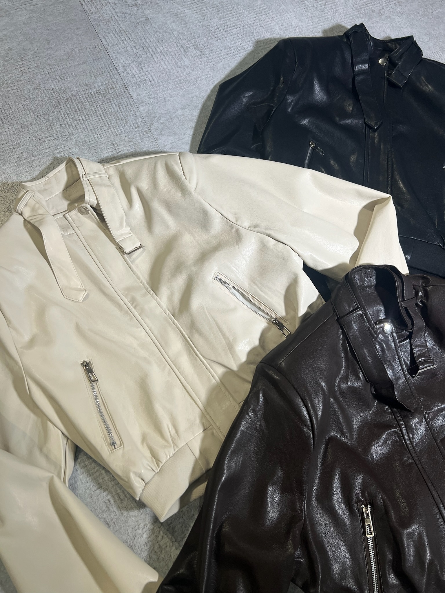 E5EF4D76-A5D7-47B4-BCEE-BADF4CF63523