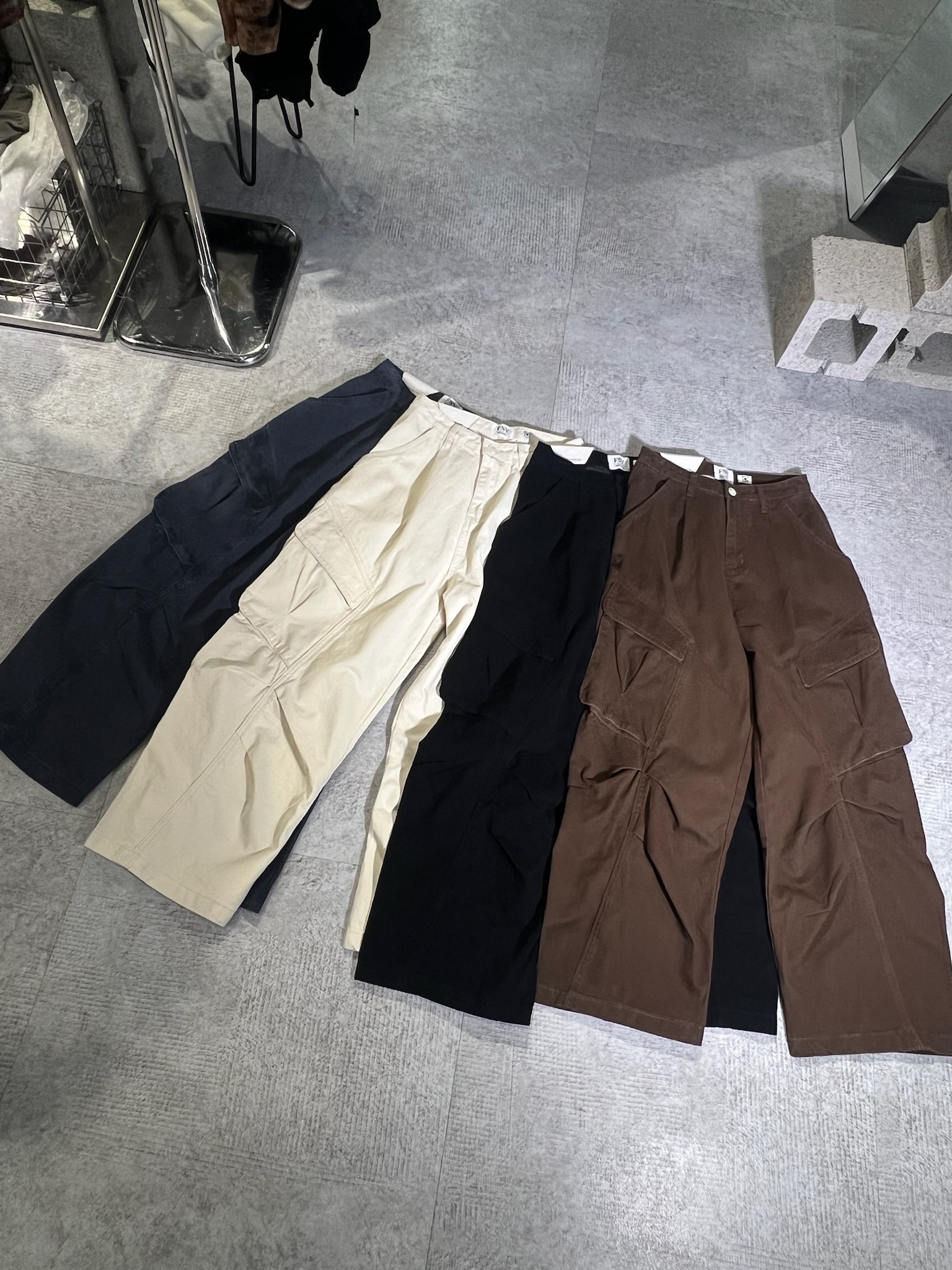 2B634156-DE2B-4247-B6F4-3826AA538737