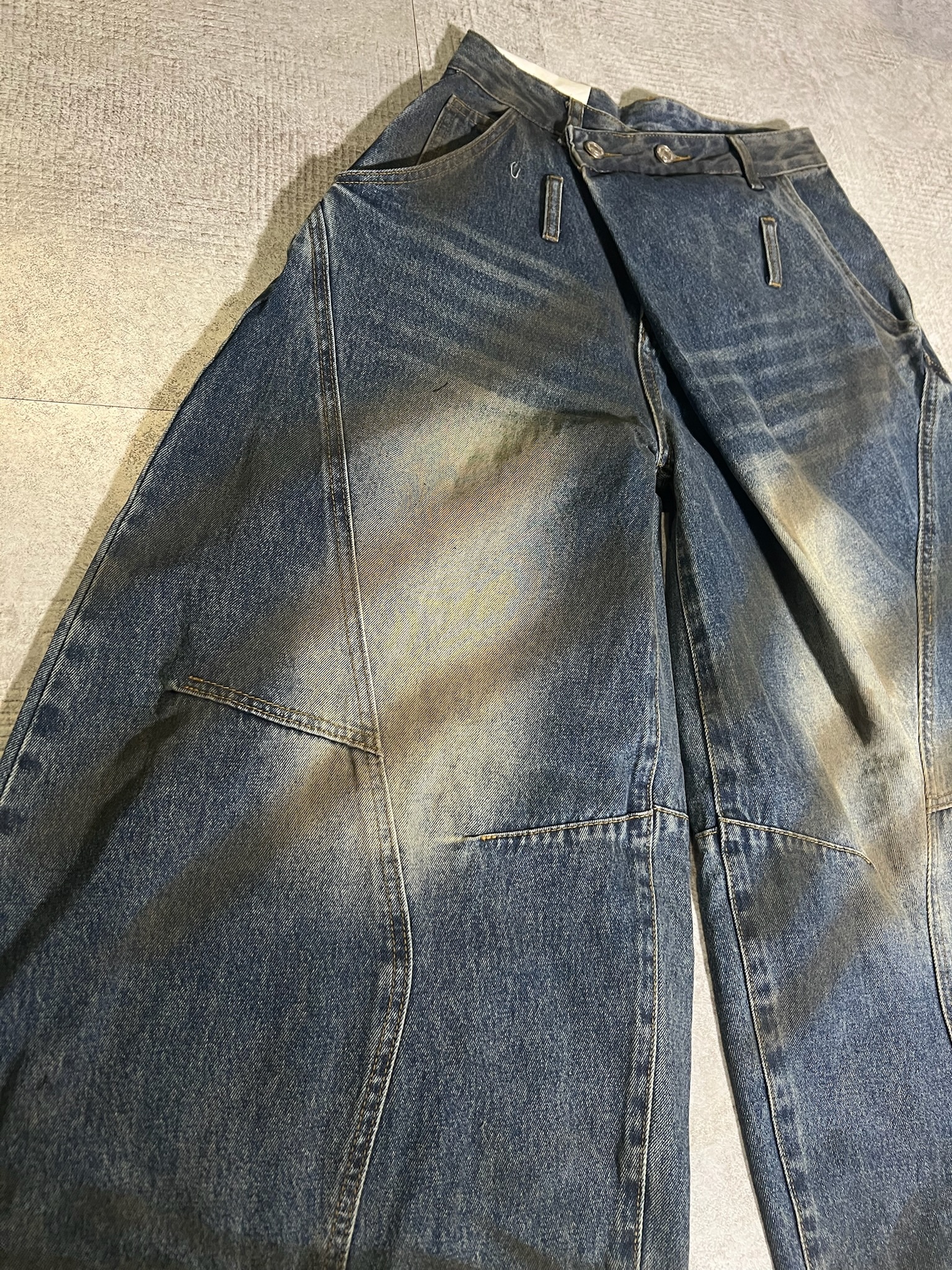 F0E06979-1CFE-429D-9A38-C0D831FD2D11