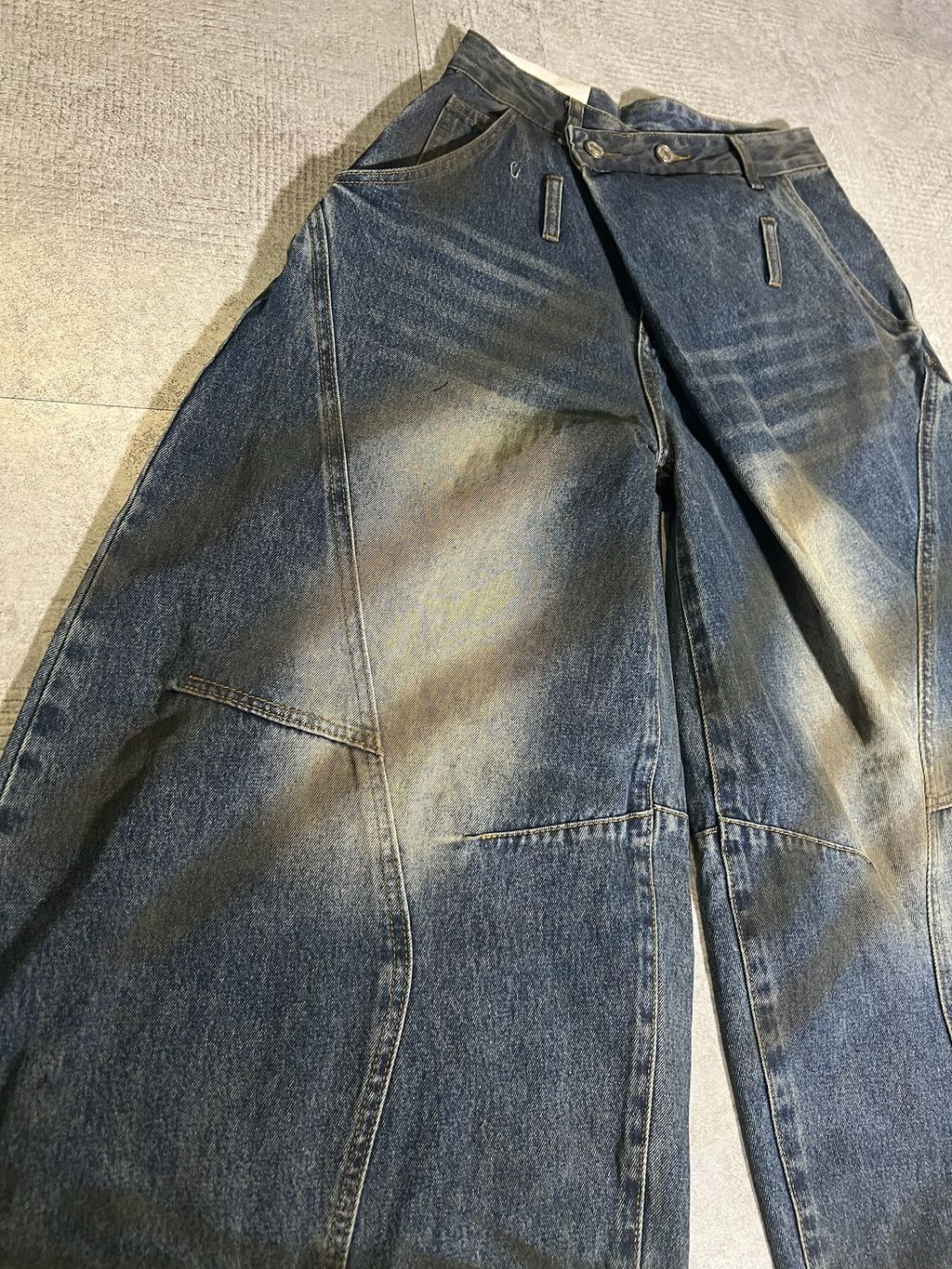 F0E06979-1CFE-429D-9A38-C0D831FD2D11