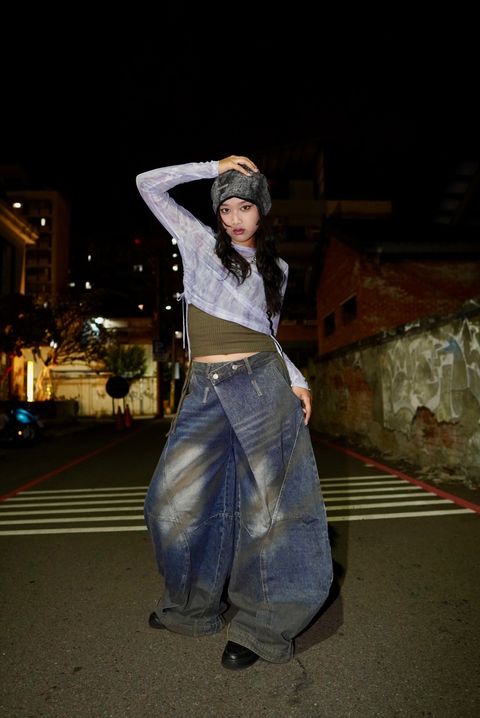 C9EBC2B8-EEA6-401E-8F86-49DC27658625