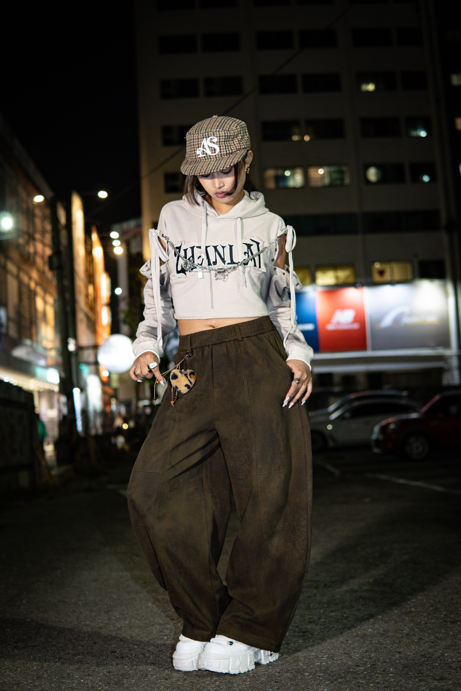 AFB9E30D-747A-44D7-B86D-2C25194FA241