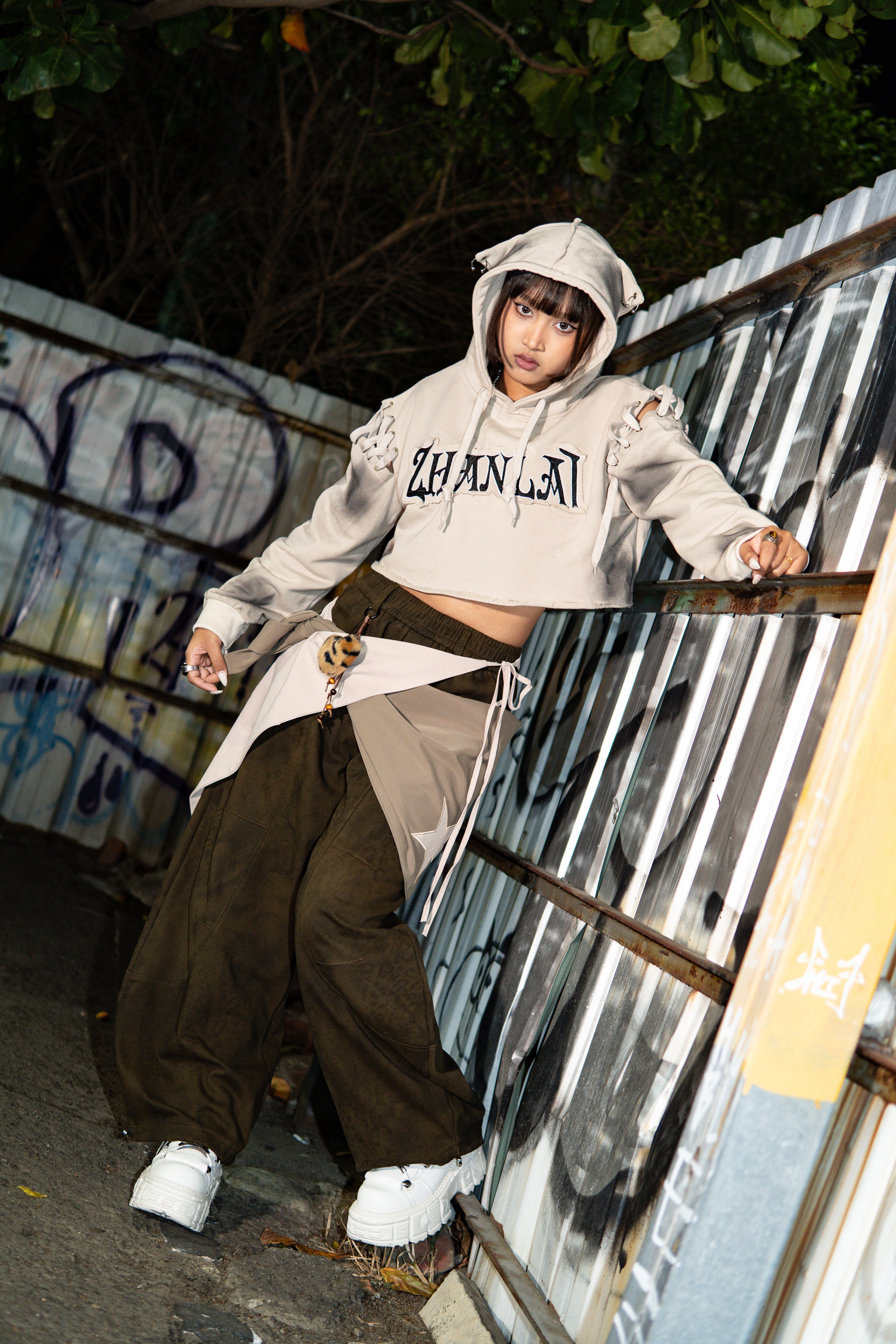 4E0E9B88-BA38-48C0-A7F9-3EF13A8771AB